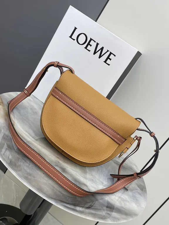 Loewe Bag 